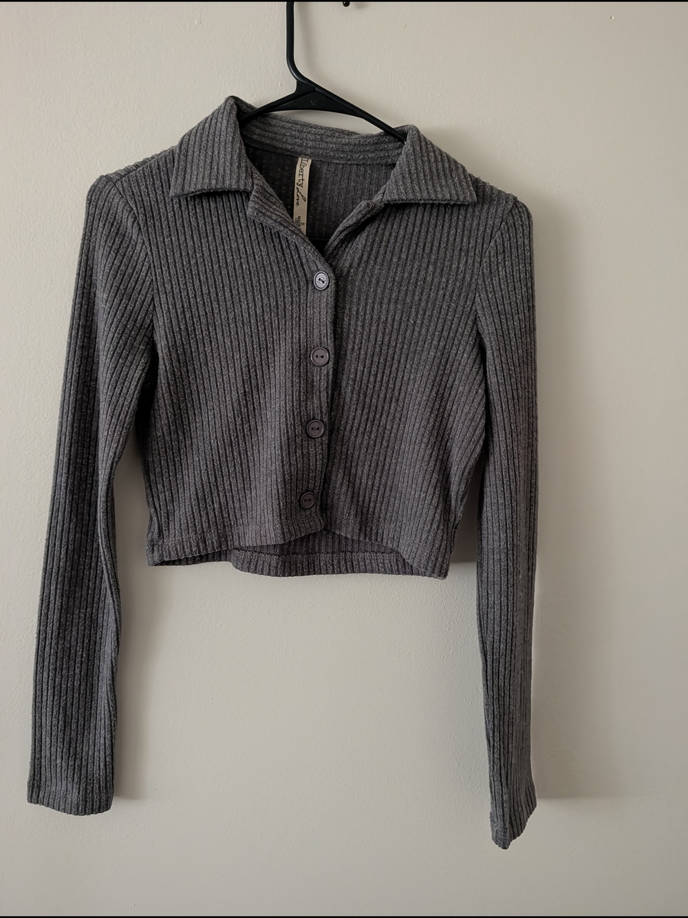 Ribbed Button-Front Cropped Top Long sleeve - Gray
